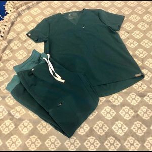 FIGS Small Caribbean Blue set